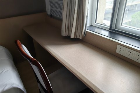 7天酒店(长春红旗街大学城南湖广场店)