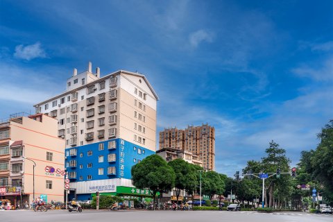 燕子归来酒店(百色右江区恒基广场美食城店)