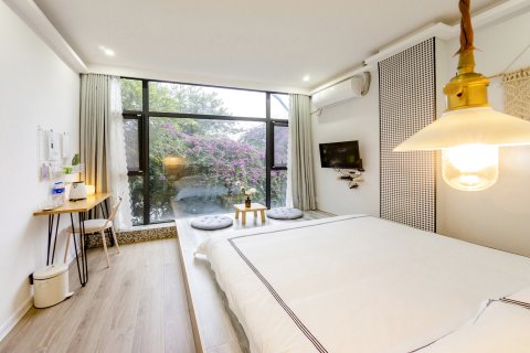 花里旅行客栈(桂林象鼻山公园火车站店)