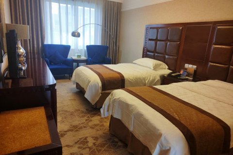 蒲城兴隆温泉大厦