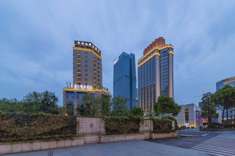 速8精选酒店(成都天府广场春熙路店)