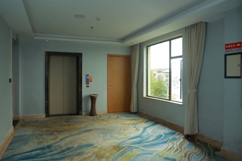 三笑大酒店(泰和高铁站白凤大道店)