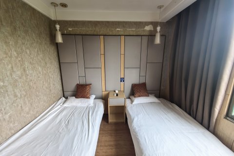 临泉金港湾城市精品酒店