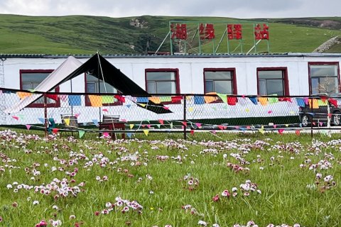 青海湖湖缘驿站