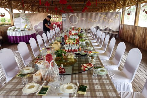 华丽商务接待中心