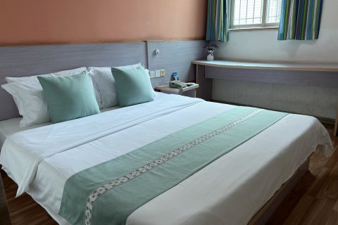 M酒店(厦门海沧马青路地铁站店)