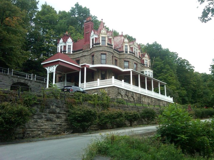 眺望大厦酒店(Overlook Mansion)