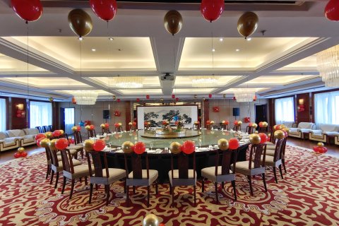 伊春城茂国锦酒店