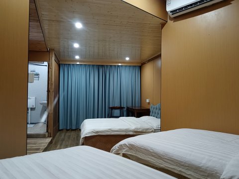 白水洋马鞍农家乐