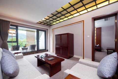 溪口银凤度假村