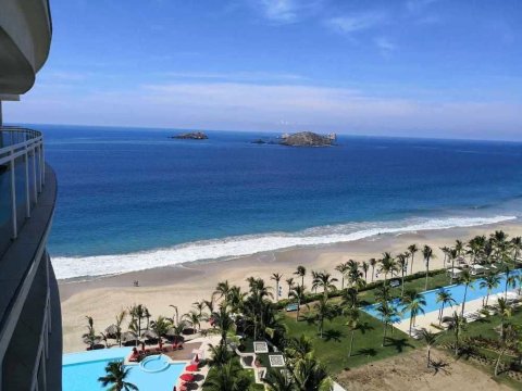 印坦巴湾景大码头酒店(Bay View Grand Marina Ixtapa)