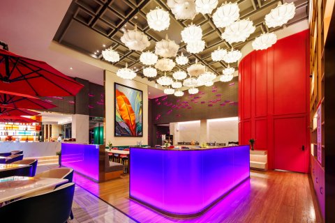 喜鹊酒店(洛阳牡丹广场万达店)