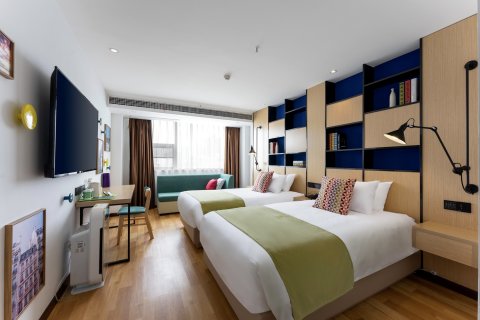 康铂酒店(武汉黄鹤楼武昌火车站店)