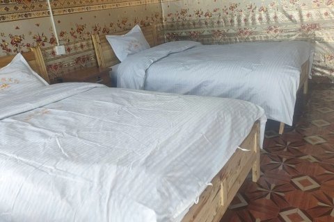 香巴拉临湖民宿