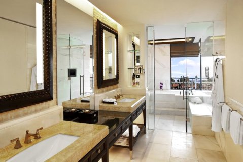 三亚亚龙湾瑞吉度假酒店