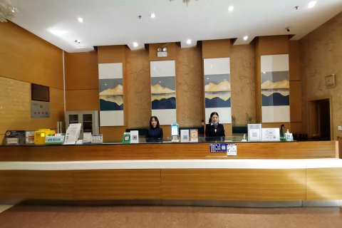 昆明集丰酒店(昆明老街恒隆广场店)