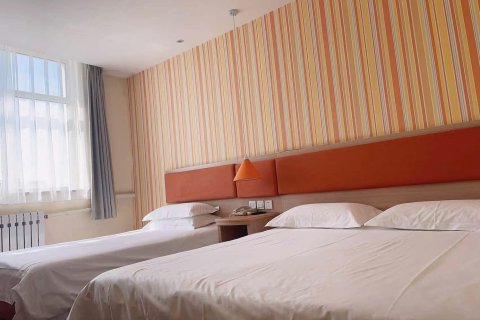 如家华驿精选酒店(锡林浩特民盛购物中心店)