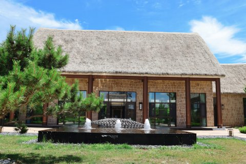 东方海草酒店