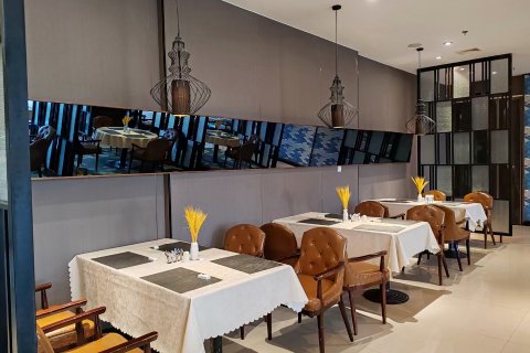 鲁越大酒店(绍兴北站店)