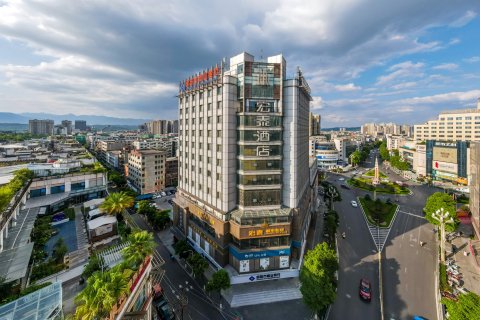 宏泰酒店(李白纪念馆江油高铁站店)