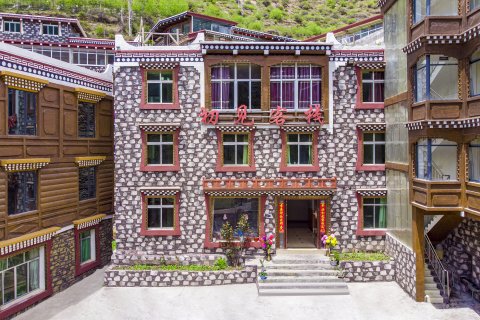 初见·小筑Villa半山全景别院(四姑娘山店)