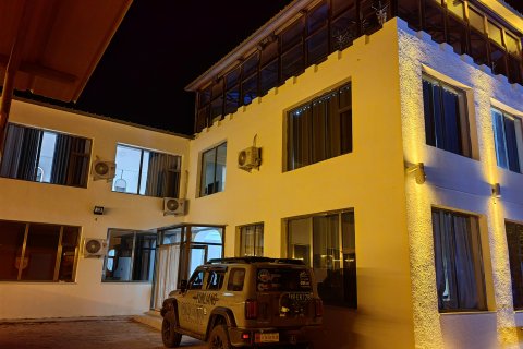 坝上草原喜阳洋小酒馆