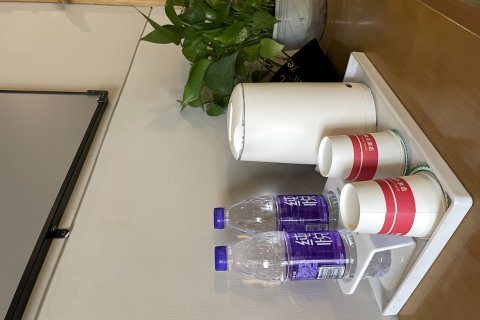 云景精选酒店(南阳火车站新华城市广场店)