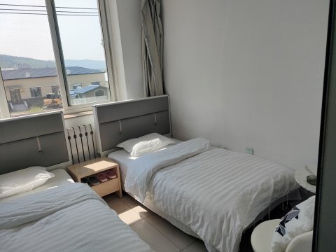 阿尔山鑫金岩宾馆