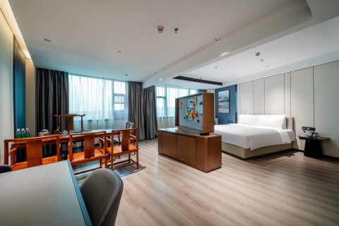 广州白云国际机场人和地铁站亚朵X酒店