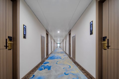 山东机械大厦酒店(滨海广场第一海水浴场店)