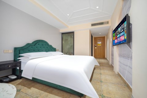 悦季酒店(宝鸡经二路火车站店)