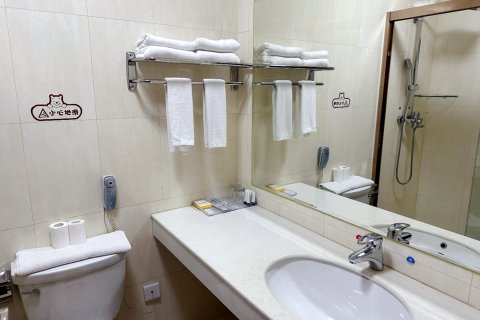 博霞山庄( 荣成动物园成山头店)