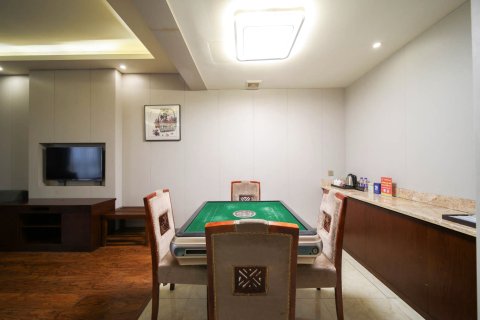 天台喜兰登酒店(紫东北路紫金花城店)