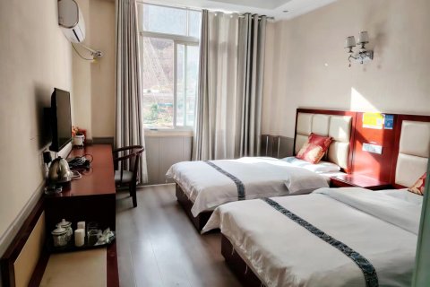 昌都天佑华宾馆