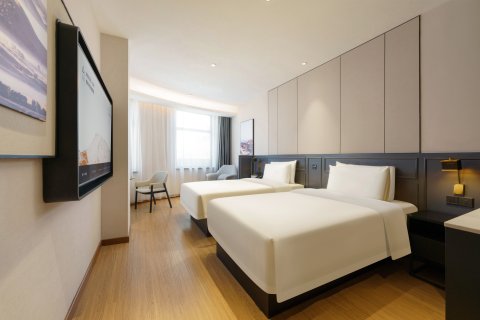 大连开发区安盛广场亚朵X酒店