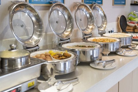 城市便捷酒店(钟祥中百百货承天华府店)