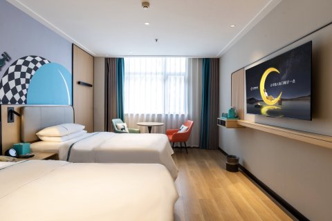 城市便捷酒店(钟祥中百百货承天华府店)