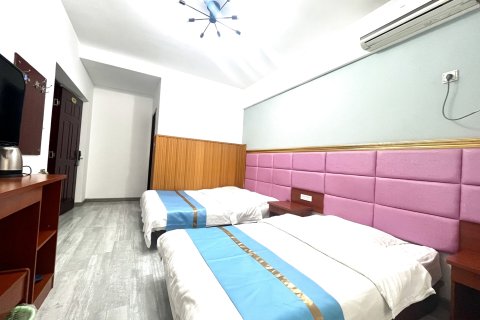 西安钟楼公寓(西安回民街钟楼地铁站店)