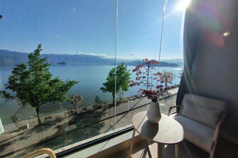 泸沽湖淳时·阿瓦东月客栈