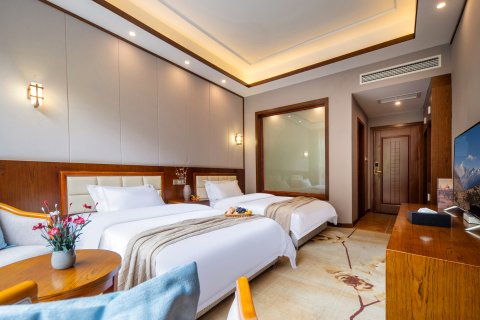 云逸锦峰酒店(四姑娘山店)