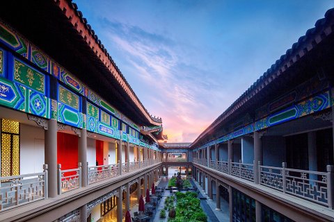 海口鸿洲埃德瑞皇家园林酒店(美兰机场店)