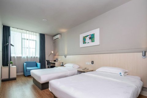 星与辰岐江酒店(兴中广场孙文西路步行街店)