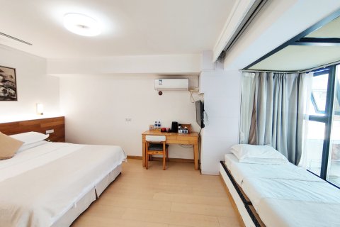 绿舍江畔酒店(两江四湖东西巷店)