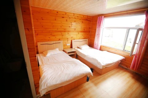 阿尔山林生度假山庄