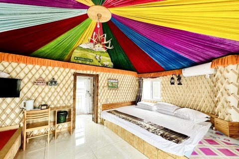 额尔古纳黑山头彩虹民宿