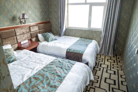 青海湖小牦牦家庭牧场