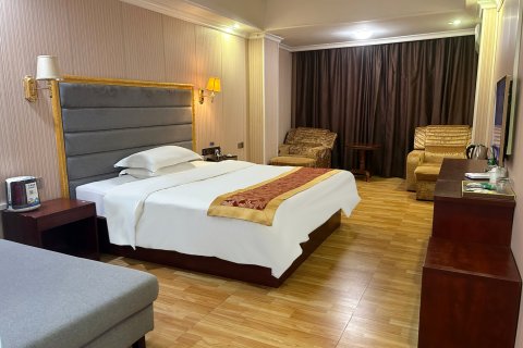 鸿洋酒店(玉林容县火车站店)