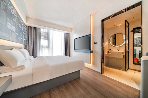 宜必思酒店(乐山张公桥美食街店)