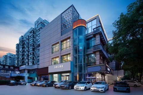 平湖浙景风情酒店