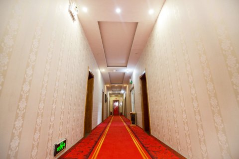 伊春鼎鑫商务宾馆(万象城店)